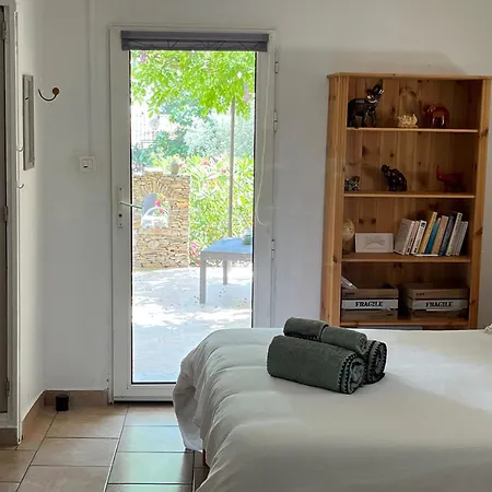 Le Mazet En Ete En Garrigue Nimoise Et Parking 4*