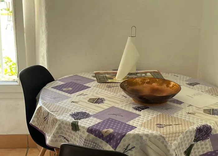 Le Mazet En été En Garrigue Nimoise Et Parking