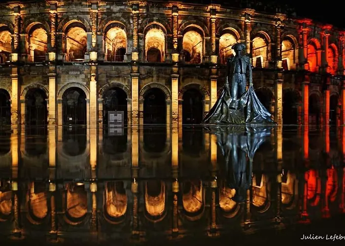 Maison d'hôtes Le Mazet En été En Garrigue Nimoise Et Parking